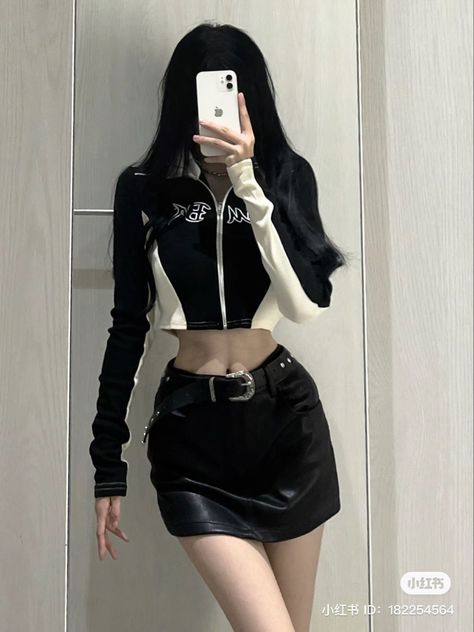 Warcore Outfits Girl, Yn Hot Clothes, Kpop Dark Outfit Stage, Korean Mafia Girl Outfit, Korean Fashion Hot Dress, Korean Outfits, Kpop Outfits, Edgy Outfits, Casual Style Outfits