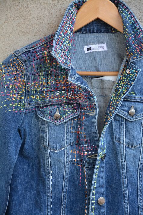 Vintage LEVIS Jacket, Blue Levis Denim Jacket, Levis Jeans Jacket, Large Levi's Denim Trucker Jacket Made in USA, Distressed Wash Denim - Etsy Denim Jacket Levis, Återvinna Jeans, Embroidery Jeans Jacket, Jacket Levis, Levi Jean Jacket, Vintage Levis Jacket, Design Kurti, Levis Jean Jacket, Levi Denim Jacket