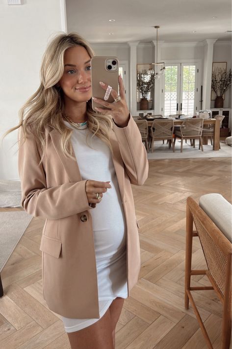 2023 Maternity Outfits, Business Pregnancy Outfits, Pregnant Women Fall Outfits, Fall Looks For Pregnant Women, Pregnant Looks Summer, Maternity Summer Outfits Casual, Elegant Maternity Outfits, Bump Friendly Outfits Summer, Trendy Pregnancy Outfits Summer