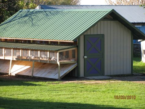 Bunny barn Rabbit Barn Ideas, Wood Slates, Giant Rabbits, Flemish Giant Rabbit, Diy Rabbit Hutch, Barn Layout, Homesteading Animals, Rabbit Farm, Somebunny Loves You