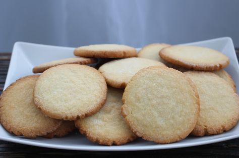 Vanilla Crisp Cookies, Crispy Sugar Cookie Recipe Cut Out, Crisp Sugar Cookies, Crispy Sugar Cookies Recipe, Crunchy Sugar Cookie Recipe, Crispy Sugar Cookies, Crispy Sugar Cookie Recipe, Seasonal Cookies, 2024 Cookies