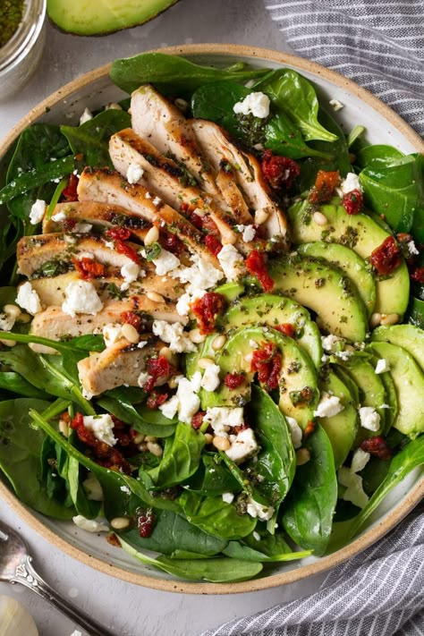 Avocado Spinach Salad, Sundried Tomato Chicken, Salad With Chicken, Avocado Tomato, Cooking Classy, Idee Pasto Sano, Spinach Salad, Sun Dried, Healthy Salads