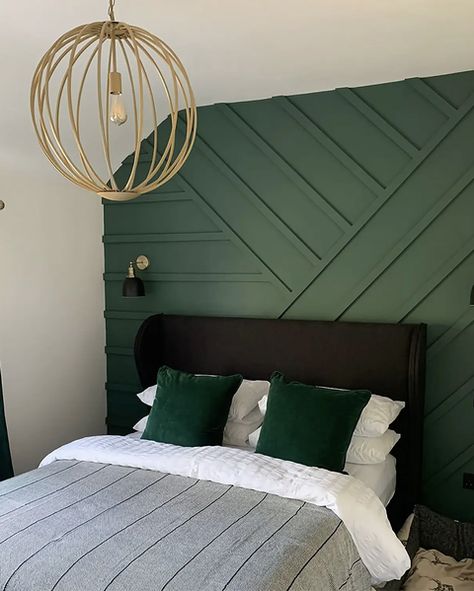 Shaker Wall Panelling, Panels Bedroom, Timber Wall Panels, Slim Shaker, Shaker Wall, Green Bedroom Decor, Timber Walls, Wall Panels Bedroom, Wall Panel Design