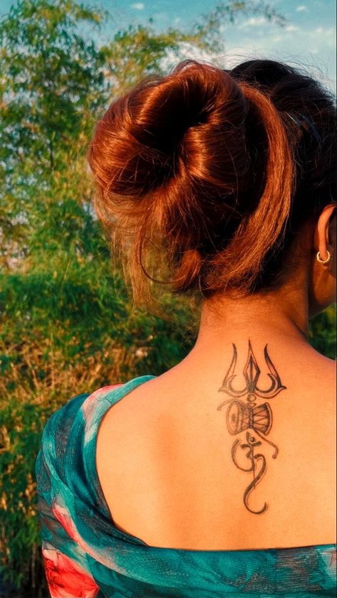 Hand Mahadev Tattoo, Mahadev Tattoo On Back, Tattoo Of Mahadev, Mahadev Tattoo Designs For Women, Shiva Related Tattoo, Tattoo Ideas Female Mahadev, Mahadev Back Tattoo, Trishakti Tattoo, Trishul Back Tattoo