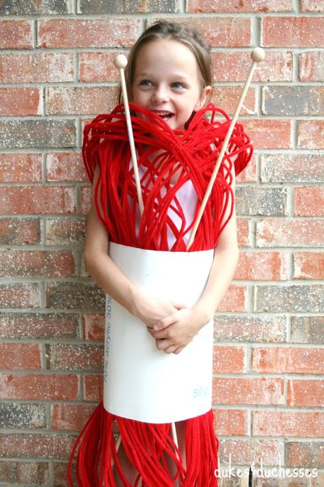 Yarn Halloween, Halloween Costumes To Make, Carnaval Costume, Kids Homemade, Diy Halloween Costumes For Kids, Diy Kostüm, Homemade Halloween Costumes, Diy Halloween Costumes Easy, Diy Halloween Costume