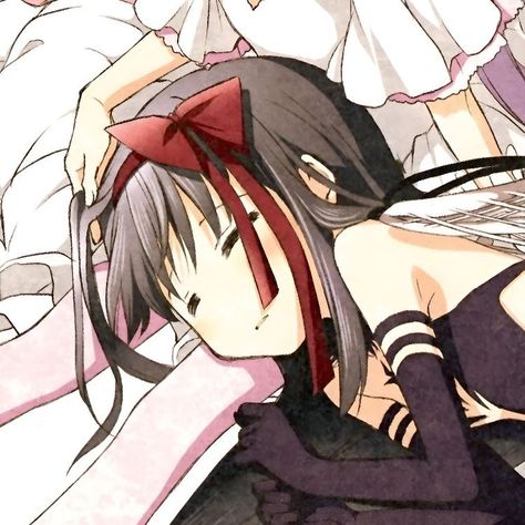 Madoka And Homura Matching Icons, Goodnight Punpun, Mahō Shōjo Madoka Magica, Mahō Shōjo, Puella Magi Madoka Magica, Madoka Magica, Halloween Pictures, Matching Profile Pictures, Cute Anime Couples