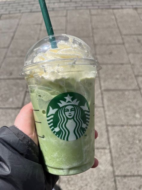 Matcha Frappe, Starbucks Malaysia, Mint Green Wallpaper Iphone, Starbucks Matcha, Spiritual Style, 2023 Aesthetic, Matcha Smoothie, Matcha Drink, Starbucks Green