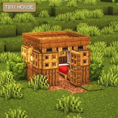 Minecraft Village Remodel Ideas, Mini House Minecraft, Minecraft Small House, Minecraft Kingdom, Rumah Minecraft Sederhana, Minecraft Idea, Minecraft Banner Designs, Bangunan Minecraft, Minecraft House Plans