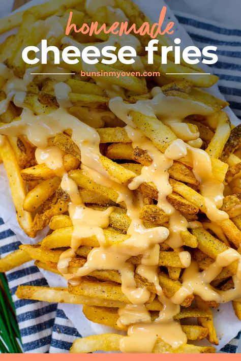 It takes less than 10 minutes to make Cheese Sauce for fries at home! You'll end up with the perfect cheese fries, drizzled in our rich, creamy cheddar cheese sauce! Cheese Sauce Recipe For Fries, Onion Rings Chips, Cheese Sauce For Fries, Fries Ideas, Sauce For Fries, How To Make Cheese Sauce, Sweet Potato Recipes Roasted, Buns In My Oven, Cheesy Fries