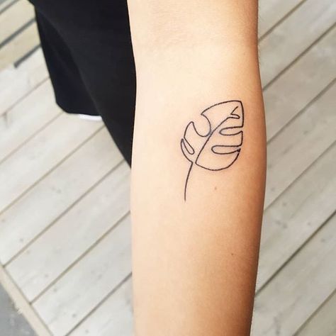 Continuous Line Tattoos, Continuous Line Tattoo, Simple Line Tattoo, Bumble Bee Tattoo, Line Tattoo Ideas, One Line Tattoo, Single Line Tattoo, Shape Tattoo, Handpoke Tattoo