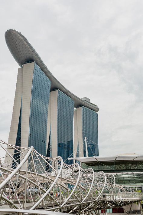 Skydeck or Observation Deck Sightseeing Singapore, Marina Bay Sands SkyPark with 191 meters and Infinity Pool. Skyline view -  #sights #Singapore Singapore Sights, Singapore Marina Bay, Observation Deck, Skyline View, Infinity Pool, Marina Bay, Marina Bay Sands, Singapore, Pool