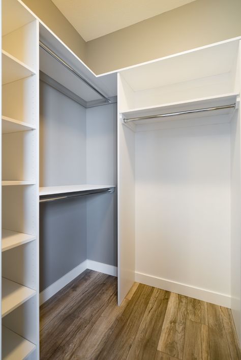 Small Closet Ideas L Shape, Customized Closets Walk In, Her Closet Walk In, 4x8 Walk In Closet Layout, Small L Shaped Closet, Small Square Walk In Closet Ideas, Square Walk In Closet Ideas, Simple Walk In Closet Ideas, Square Walk In Closet