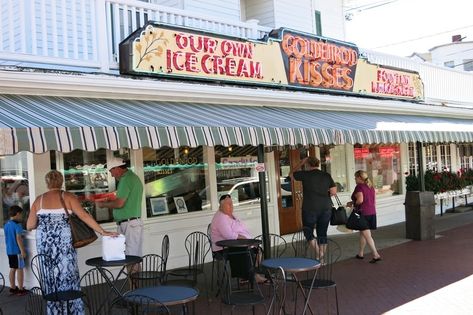 York Beach, Maine | Skee-Ball, Goldenrod Kisses, and the Most Photographed Lighthouse in New England Maine Aesthetic, Boston Activities, York Beach Maine, York Maine, England Aesthetic, Skee Ball, Maine Travel, New England Travel, Maine Coast