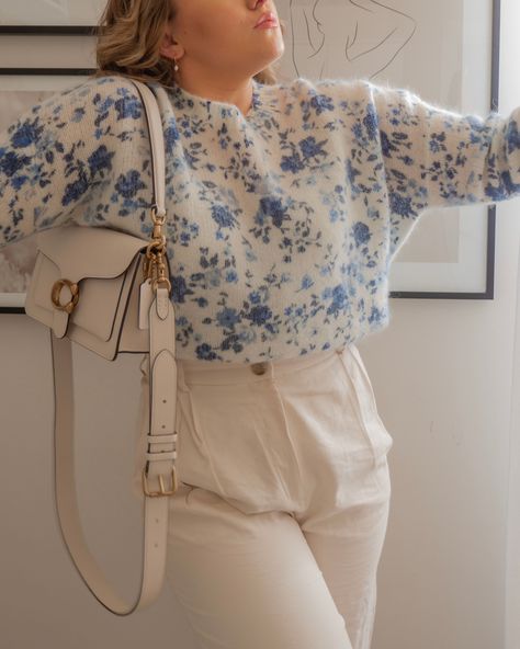 BLUE AND WHITE OUTFIT INSPO FOR SPRING Outfit Inspo For Spring, Blue And White Outfit, Spring Jumper, Blue And White Outfits, Trending Dress, Tabby Shoulder Bag, Outfit Links, Diy Vetement, Monday Blues