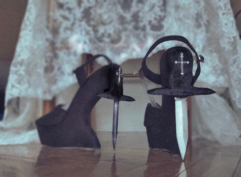 black velvet high heels with a knife for the heel part against a white lace background. The knife handle has small a silver cross on the upper part Knife Heels, Black Velvet Heels, Butterfly Knives, Goth Baddie, Fav Outfit, Mha Dr, Epoxy Clay, Fancy Fits, Aleister Crowley