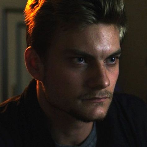 Jake Weary, Animal Kingdom Tnt, Pictures Of Celebrities, Saints And Sinners, Music Producer, American Actors, Celebrity Pictures, Animal Kingdom, Songwriting