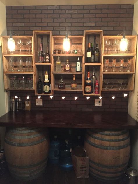 Mancave Bar, Basement Bar Design, Bar Deco, Bar In Casa, Basement Bar Designs, Bar Shelves, Crate Shelves, Rustic Bar, Man Cave Home Bar