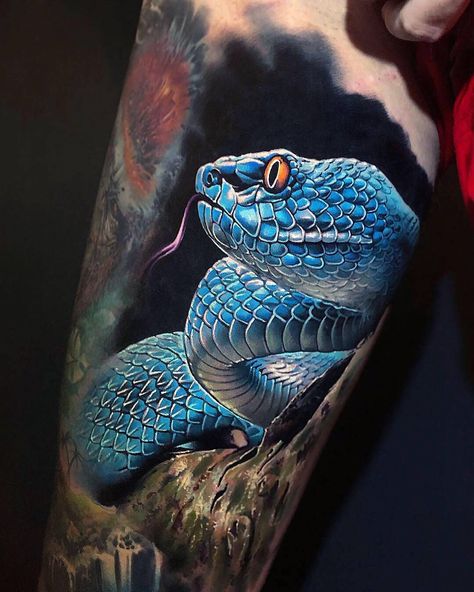 Crazy tattoo by Khail Aitken #tattoos #tattooideas #tattooart #tattoodesigns #tattoosforguys #tattoosleeves #tattooideasmenssleeve Best Realism Tattoo, Snake Tattoo Meaning, Traditional Snake Tattoo, Cobra Tattoo, Tattoo Snake, Snake Tattoo Design, Skeleton Hand Tattoo, Realistic Tattoo, Tatuaje A Color