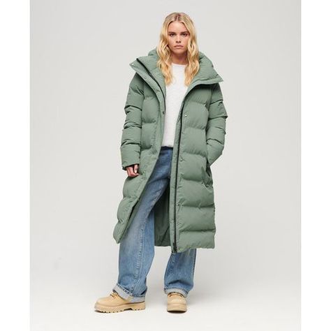 Long Puffer Jacket Outfit, Long Jacket Outfit, Long Green Jacket, Long Green Coat, Winter Jacket Outfits, Puffer Jacket Outfit, Long Puffer Jacket, Superdry Women, Long Puffer