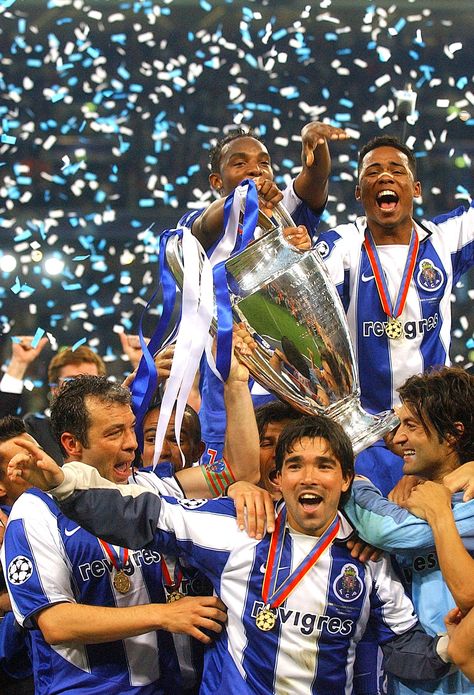 Fc Porto Wallpapers, Porto Fc, Portugal Fc, Real Madrid Champions League, Bloke Core, Club Football, Fc Porto, European Cup, Rap Aesthetic