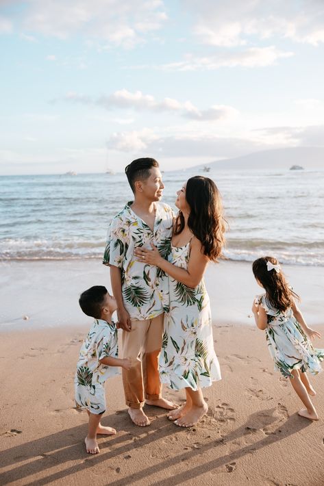 Matching outfits, matching smiles! 👨‍👩‍👧‍👦✨ This family session in Maui was pure joy, capturing their love and unity in every frame. There's something so special about coordinating outfits that makes the photos even more memorable. 🌺📸 #FamilyGoals #MatchingOutfits #MauiMagic Tender Embrace, Hawaii Destinations, Outfits Matching, Trip To Maui, Hawaii Photographer, Coordinating Outfits, Pure Joy, Family Goals, Maternity Session