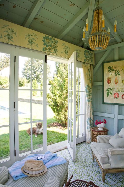 Hudson Valley Pool House Summerhouse Interiors, Sheila Bridges, Cozy Sunroom, Summer House Interiors, Valley Cottage, Shed Interior, Cottage Garden Design, She Sheds, Shed Design