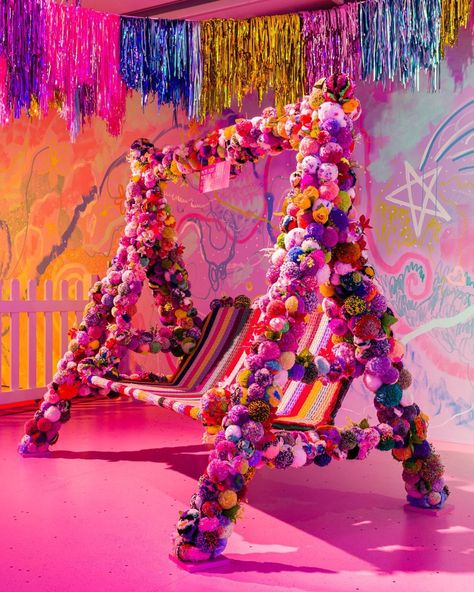 Rachel Burke on Instagram: “My pom pom portal swing for “Backyard Bliss” showing now @museumofbrisbane for City In The Sun✨If you stop by and have a seat, take a…” Rachel Burke, Pom Pom Tree, Tree Sculpture, Saturated Color, Brisbane, Wearable Art, Animal Art, Art Inspo, Portal