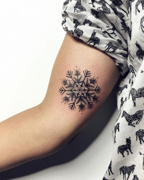 Snowflake Tattoo for Girls Wolf Sketch Tattoo, Small Snowflake Tattoo, Snowflake Tattoo, Winter Tattoo, Snow Tattoo, Snow Flake Tattoo, Tattoo Dotwork, Tattoo Themes, Small Tattoos Simple