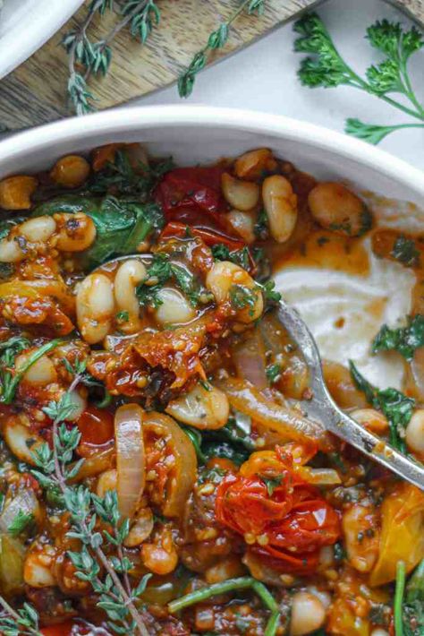 Whole Food Dinner Recipes, Vegetarian Dishes Healthy, Tomato White Bean, Spinach Stew, Food Recipes Vegetarian, Pasti Fit, Roasted Tomato, White Bean, Recipes Vegetarian