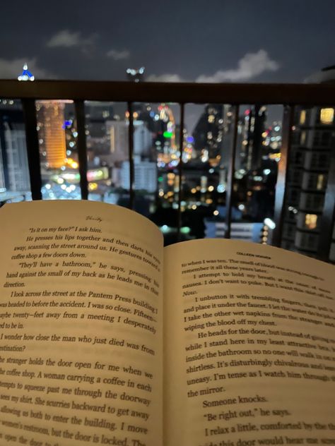 book reading in night city lights aesthetic Book Light Aesthetic, Night Library Aesthetic, Night Time Reading Aesthetic, Reading Aesthetic Night, Reading At Night Aesthetic, Night Shift Aesthetic, Night Reading Aesthetic, Aesthetic Study With Me, Book Widgets