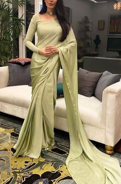 Black And White Saree, Colour Party, Grad Outfits, Simple Saree Designs, Punjabi Fashion, New Saree Blouse Designs, Lace Dress Design, Dresses Design, Fancy Sarees Party Wear