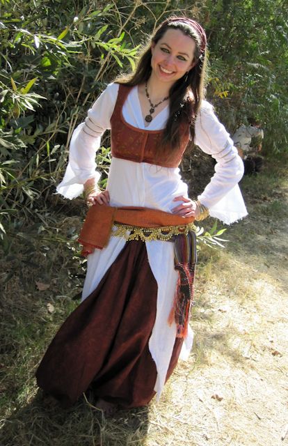 Turkish Vest, Turkish Clothing, Pirate Wench, Belly Dancer, Belly Dance Costume, Belly Dance Costumes, Vest Pattern, Belly Dancers, Larp