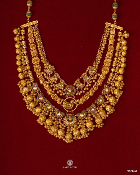 Baithak - Bridal Heritage’24 This antique heritage layered necklace, crafted in 22kt gold and adorned with intricate bird motifs, is a true celebration of timeless artistry. Address: Harit Zaveri Jewellers, Ground Floor, Akshar Complex, Shivranjani, Ahmedabad - 15 Contact: +919023724779 22kt Gold | Diamond | Polki Bridal & Dailywear Jewellery Follow @haritzaverijewellers_dailywear for Daily Wear Gold & Diamond Jewellery. Experience the Promise of Right Price on every shopping experience... Bridal Antique Gold Jewellery, Harit Zaveri Jewellery, Antique Gold Jewellery, Fantasy Jewellery, Fancy Diamond Ring, Indian Bride Outfits, Bride Outfits, Heritage Jewellery, Bridal Jewelry Collection