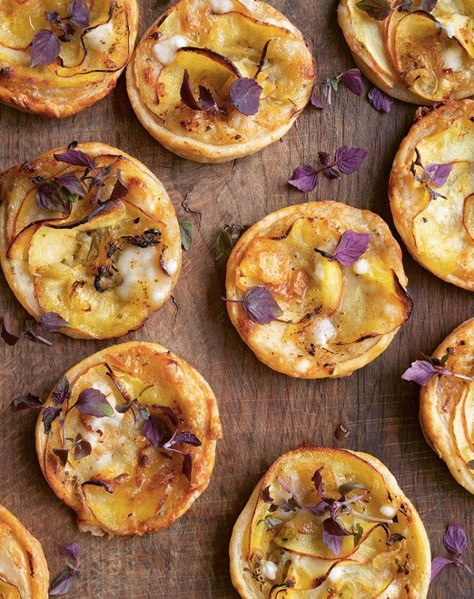 Goat Cheese, Apple and Honey Tarts Traditional Thanksgiving Dinner, Thanksgiving Potluck, Make Ahead Appetizers, Goat Cheese Recipes, Apples And Cheese, Apple Dessert Recipes, Jewish Food, Best Pie, Frozen Puff Pastry