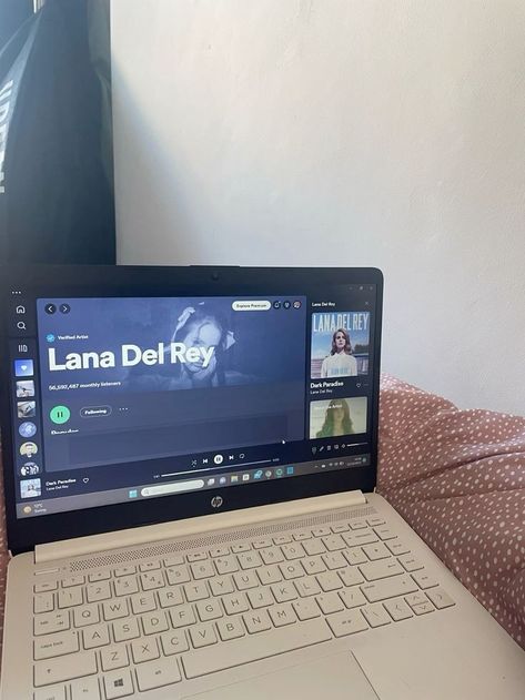 Autumn Bedsheets, Spotify On Laptop Aesthetic, Hp Laptop Aesthetic, Laptop Vision Board, Spotify Laptop, Kim Outfits, Bugatti Wallpapers, Aesthetic Tech, Lana Del Rey Music