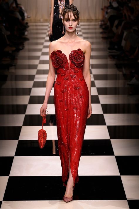 Giorgio Armani Dress 2023, Armani Fall 2023, Giorgio Armani Aesthetic, Armani Aesthetic, Hollywood Glamour Dress, Giorgio Armani Dress, Coquette Red, Streetwear Jewelry, Armani Dress