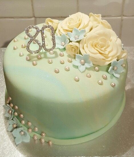 Cake for 80 year old lady with roses,hydrangeas and pearls.                                                                                                                                                                                 Más Birthday Cake 75 Year Old, Old Lady Birthday Cakes, 70 Year Old Birthday Cake Ideas Woman, Ladies 90th Birthday Cake, Cakes For 90 Year Old Lady, Birthday Cake For 80 Year Old Women, Birthday Cake For 70 Year Old Women, 90 Year Old Birthday Cake, Birthday Cake 90 Years Old