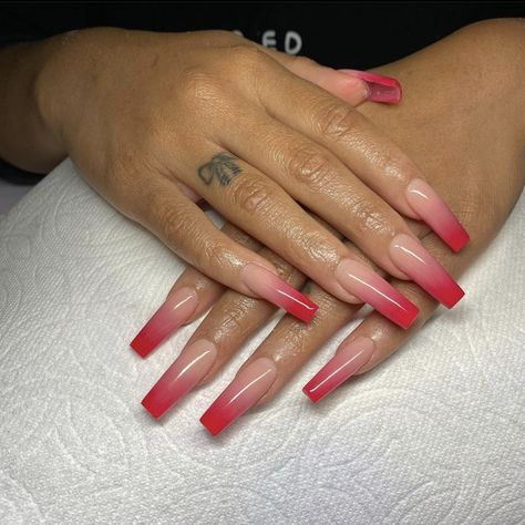 Red Ombre Square Nails, Pink To Red Ombre Nails, Ombré Red Nails, Red Ombre Acrylic Nails, Red Ombré Nails, Pink And Red Nail Designs, Red Tip Nails, French Fade Nails, Adorable Nails