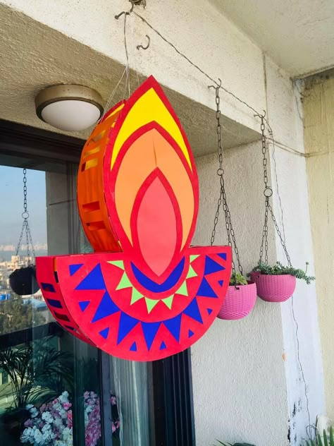 Diwali Office Desk Decoration Ideas, आकाश कंदील Craft, Dandiya Decoration Ideas For School, Diwali Latern Ideas, Akashkandil For Diwali, Kandil For Diwali Diy Unique, दिवाली Decoration, Kandil Making Ideas For Diwali, Diwali Lanterns Ideas