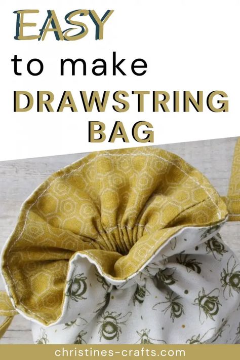 How to Make a Fully Lined Drawstring Bag with Boxed Bottom Easy Lined Drawstring Bag Tutorial, Drawstring Pouch Pattern Free, Fabric Gift Bags Diy, Bag Making Ideas, Lined Drawstring Bag, Drawstring Bag Diy, Large Drawstring Bag, Drawstring Bag Tutorials, Drawstring Bag Pattern