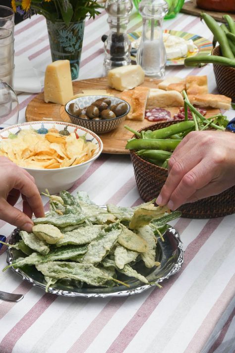 Italian Aperitivo Food, Italian Summer Recipes, Italian Fries, Italian Aperitivo, Fried Sage, Italian Dinner Party, 2024 Recipes, Ancient Recipes, Florida Food