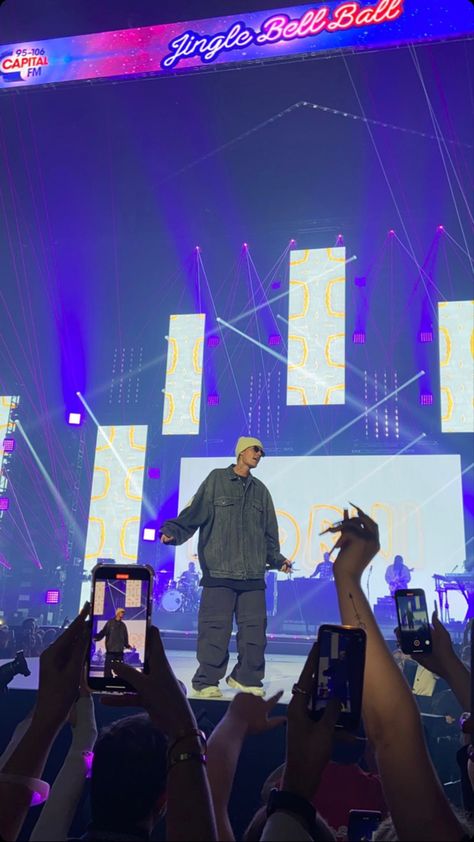 Justin Bieber Concert Aesthetic, Justice Tour, Justin Bieber Concert, Bieber Fever, Prince Of Pop, Justin Bieber Wallpaper, Justin Hailey, Justin Bieber Pictures, Concert Aesthetic