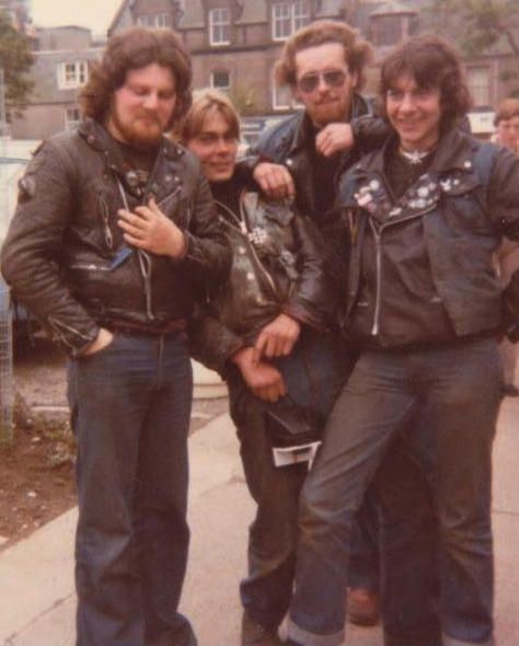 Metal Outfit, Biker Stuff, Style Boy, Biker Aesthetic, 60s And 70s Fashion, Biker Outfit, Tactical Clothing, Vintage Biker, Weird Things