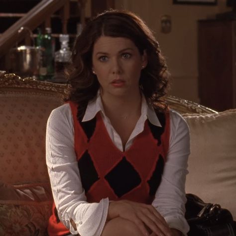 Lorlie Gilmore Outfits, Lorelai Gilmore Style, Gilmore Outfits, Gilmore Style, Appropriate Outfits, Lorelei Gilmore, Gilmore Girls Fashion, Rachel Green Outfits, Green Outfits