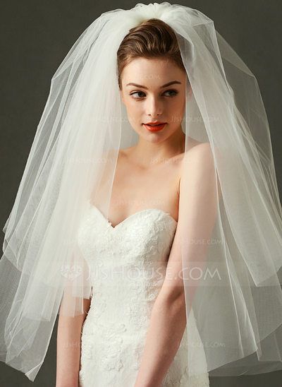 [US$ 14.00] Two-tier Cut Edge Fingertip Bridal Veils (006090072) Wedding Veil Blusher, Elbow Veil, Shoulder Length Veil, Strapless Wedding Dress Mermaid, Veil Length, Fingertip Veil, Wedding Gown Styles, Short Veil, Boho Bridal Gowns