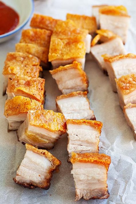 Chinatown Chinese roasted pork belly or siu yuk. Roasted Pork Belly Recipe, Chinese Roast Pork, Pork Belly Recipes Crispy, Roast Pork Belly, Roasted Pork Belly, Chinese Cooking Wine, Pork Belly Recipes, Crispy Pork Belly, Rasa Malaysia