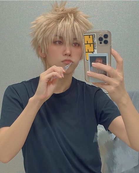 Bakugou Icons, Angry Pomeranian, Bakugou Cosplay, Night Whispers, Bakugo Katsuki Fanart Cute, Mha Cosplay, Bakugou Manga, Snk Cosplay, Yandere Manga