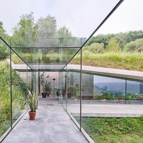 Dezeen's top 10 houses of 2020 Glass Corridor, Underground Architecture, Old Stone Houses, House Green, Earth Sheltered, Hillside House, Underground Homes, Modern Extension, Rural House