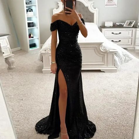 Sequined Elegant Dress https://amzn.to/3yhtgfu/sequined-elegant-dress #Hot 18th Birthday Dress, Prom Gold, Prom Dresses Long Black, Farewell Dresses, Dress For Prom, Formal Prom Dresses Long, Party Maxi Dress, Pretty Prom Dresses, Long Black Dress