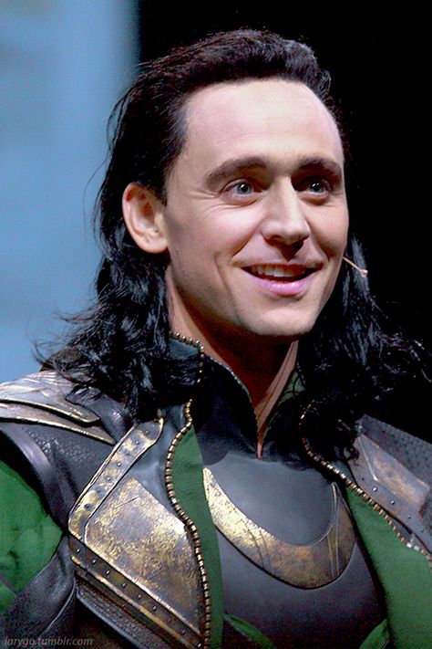 Loki Gif, Loki Aesthetic, Loki God Of Mischief, Loki Avengers, Marvel Actors, Loki Marvel, Loki Thor, Man Thing Marvel, Loki Laufeyson